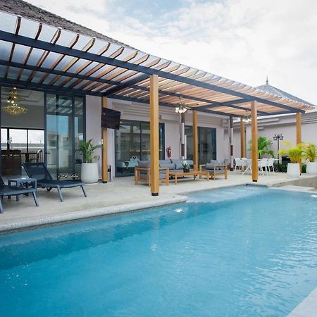 Gold Chariot Pool Villa, Phuket - Sha Plus Certified Bang Tao Beach  Zewnętrze zdjęcie